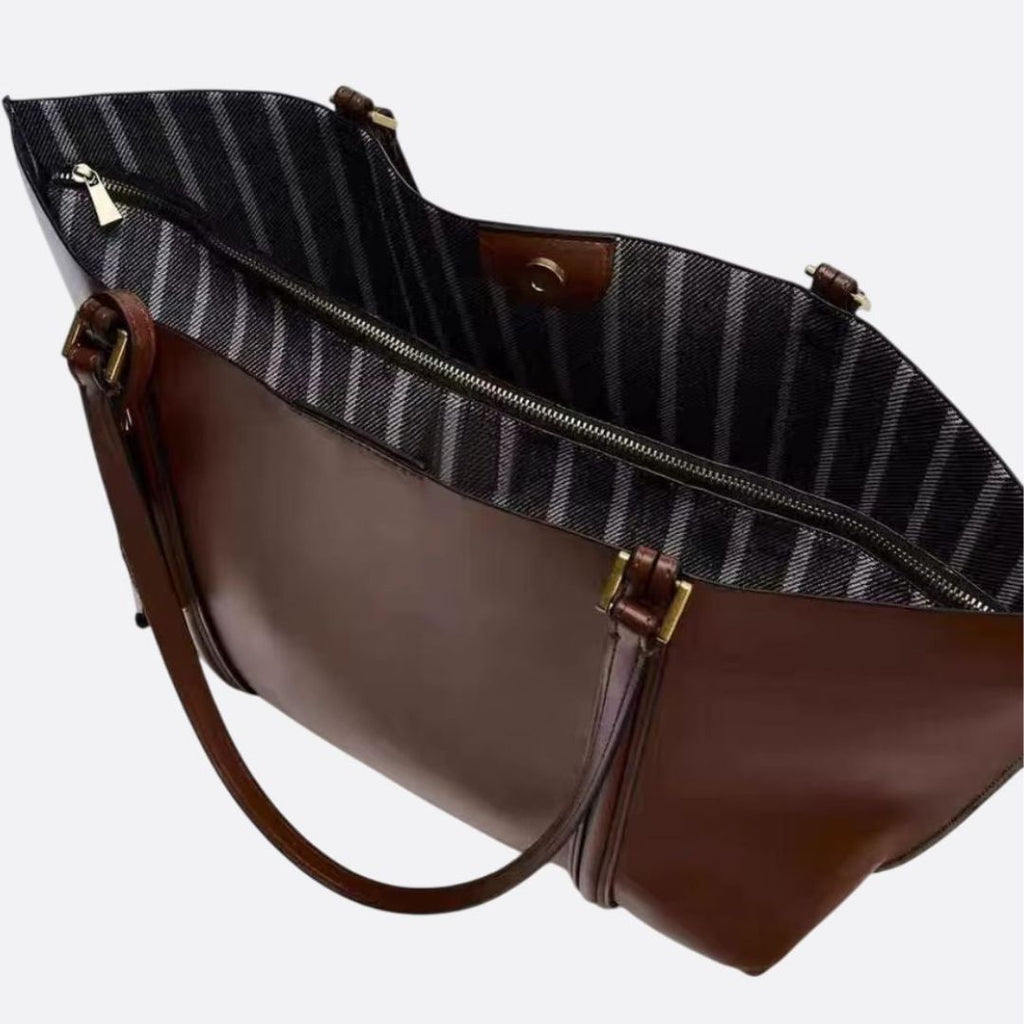 Lydia Stylish spacious handbag